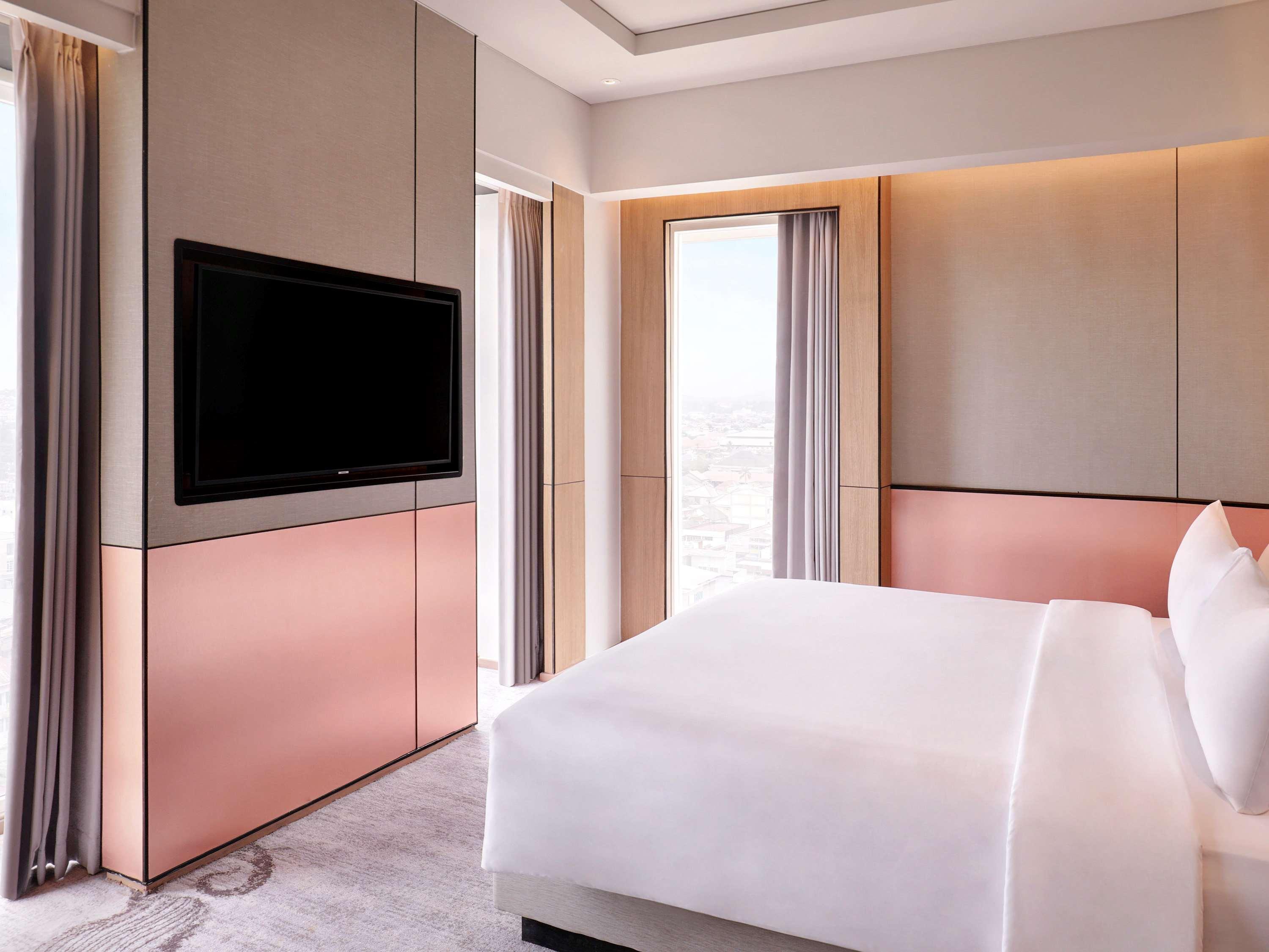 Mercure Samarinda Exterior foto